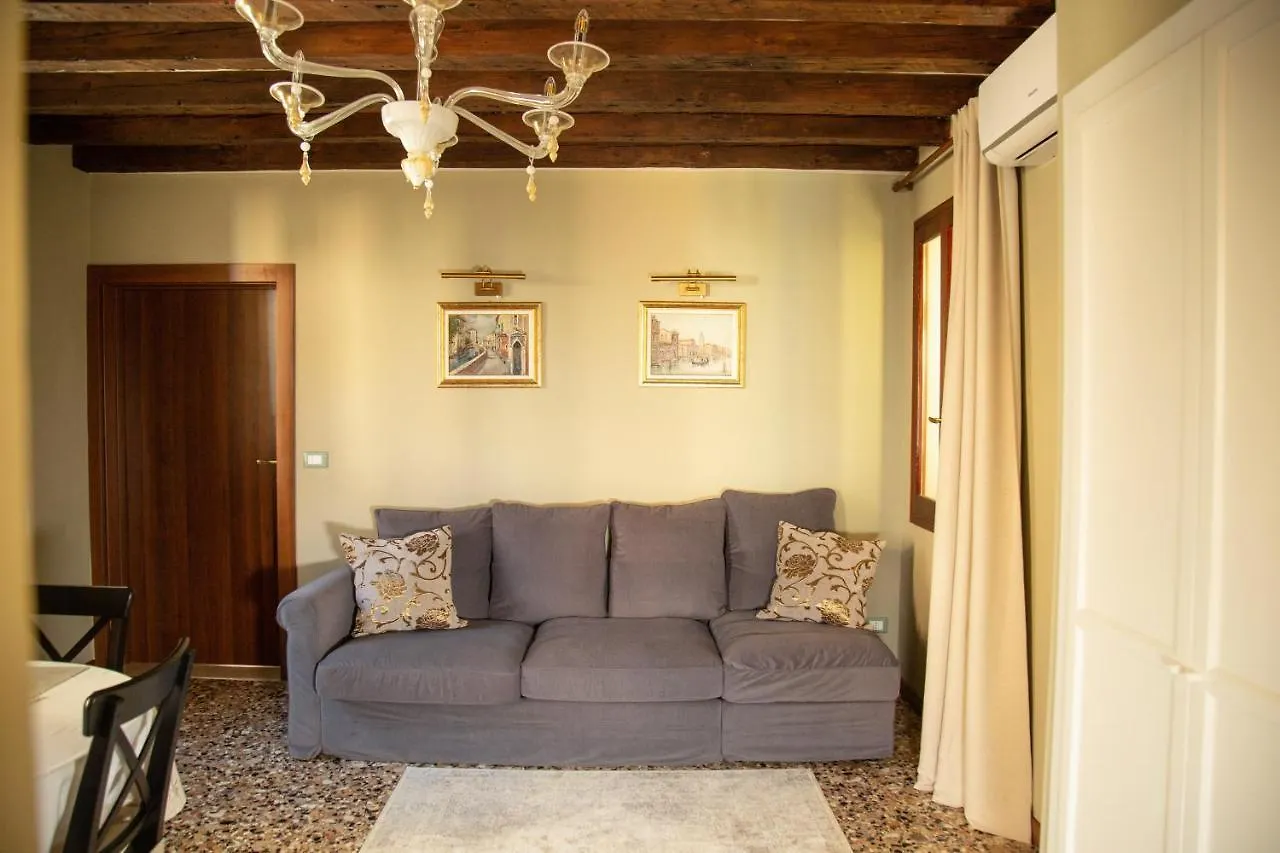 Wow Suite 5 Min From San Marco Venezia 0*,