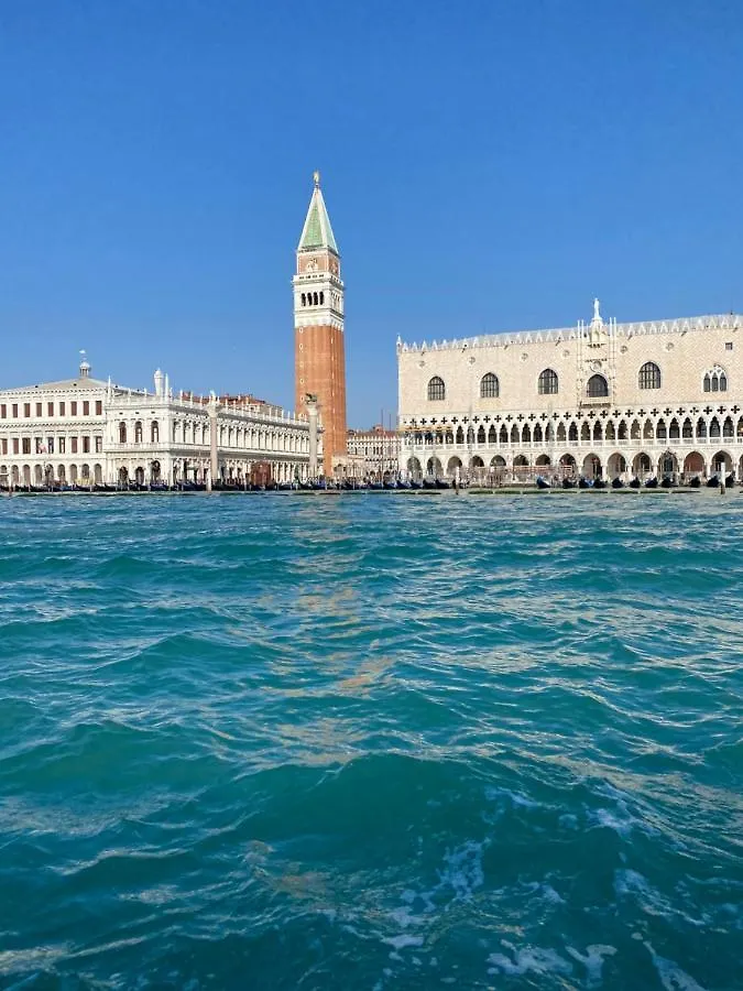 Wow Suite 5 Min From San Marco Venezia Appartamento